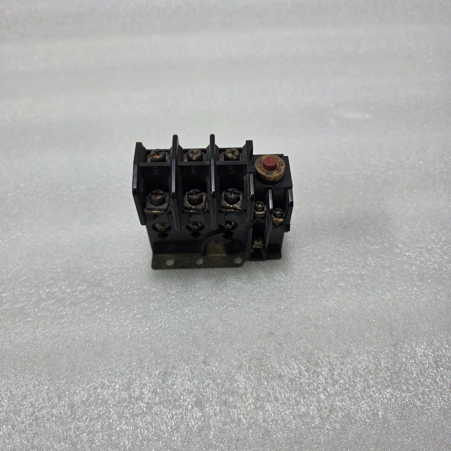 HITACHI THERMAL OVERLOAD RELAY 28A 220V/440V AC AUTO/MANUAL RESET JAPAN