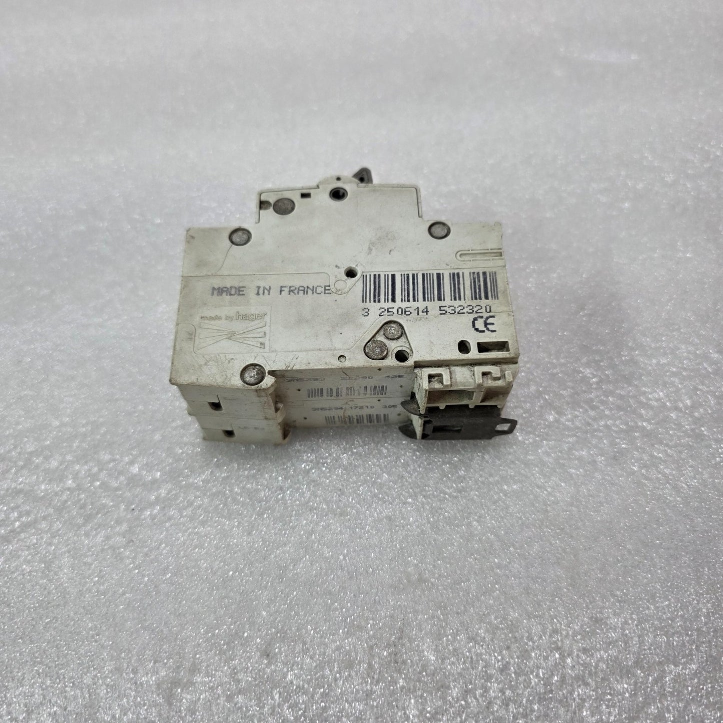 HAGER MW232 C32 2 POLE MINIATURE CIRCUIT BREAKER MCB 32A MADE IN FRANCE