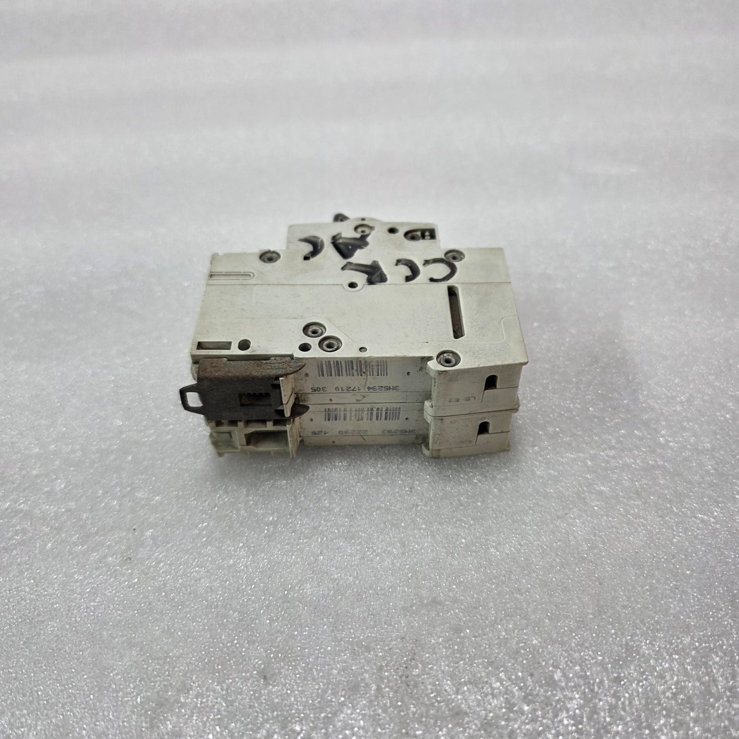 HAGER MW232 C32 2 POLE MINIATURE CIRCUIT BREAKER MCB 32A MADE IN FRANCE