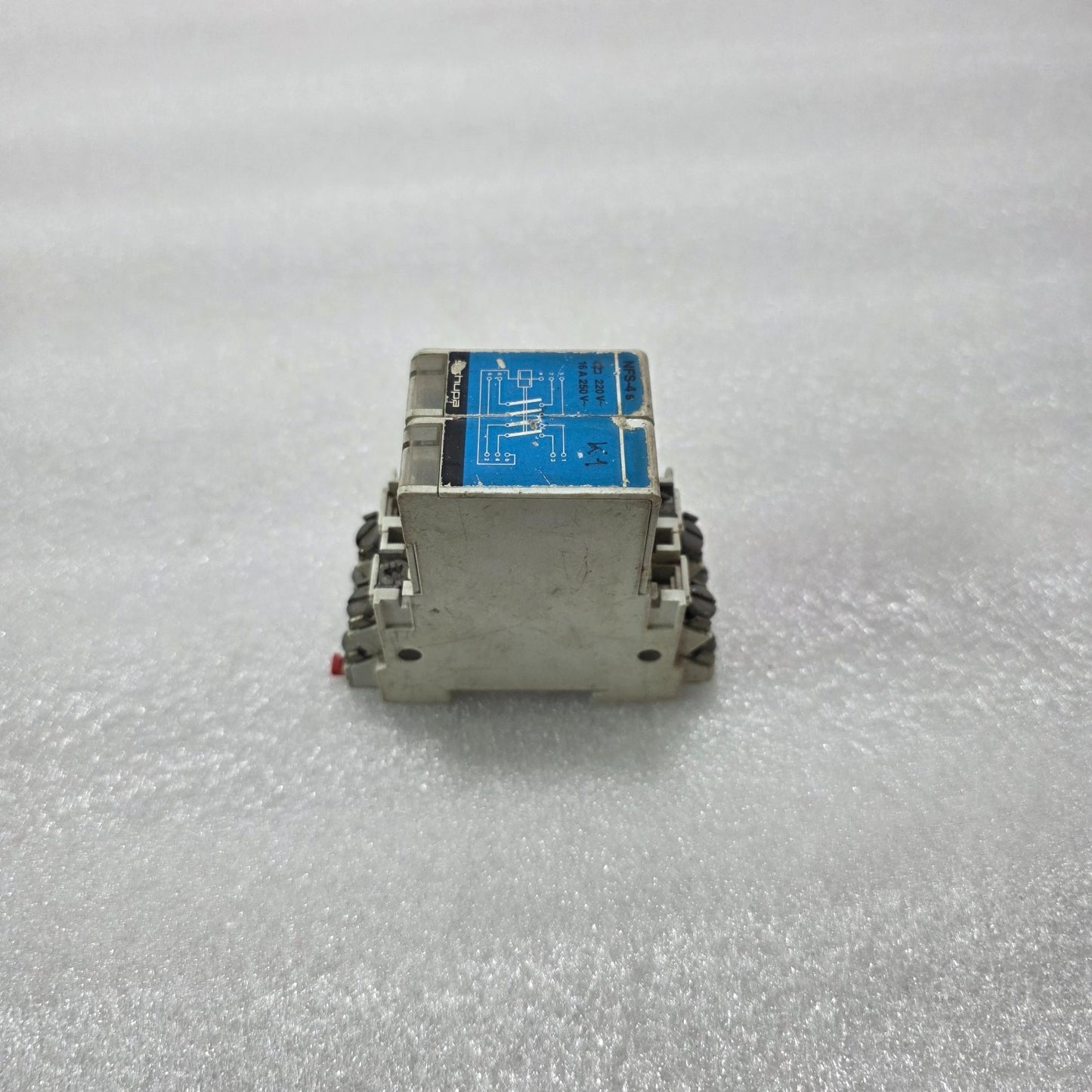 HUPA NFS-4S RELAY MODULE 220V 16A 250V WITH SOCKET BASE DIN RAIL