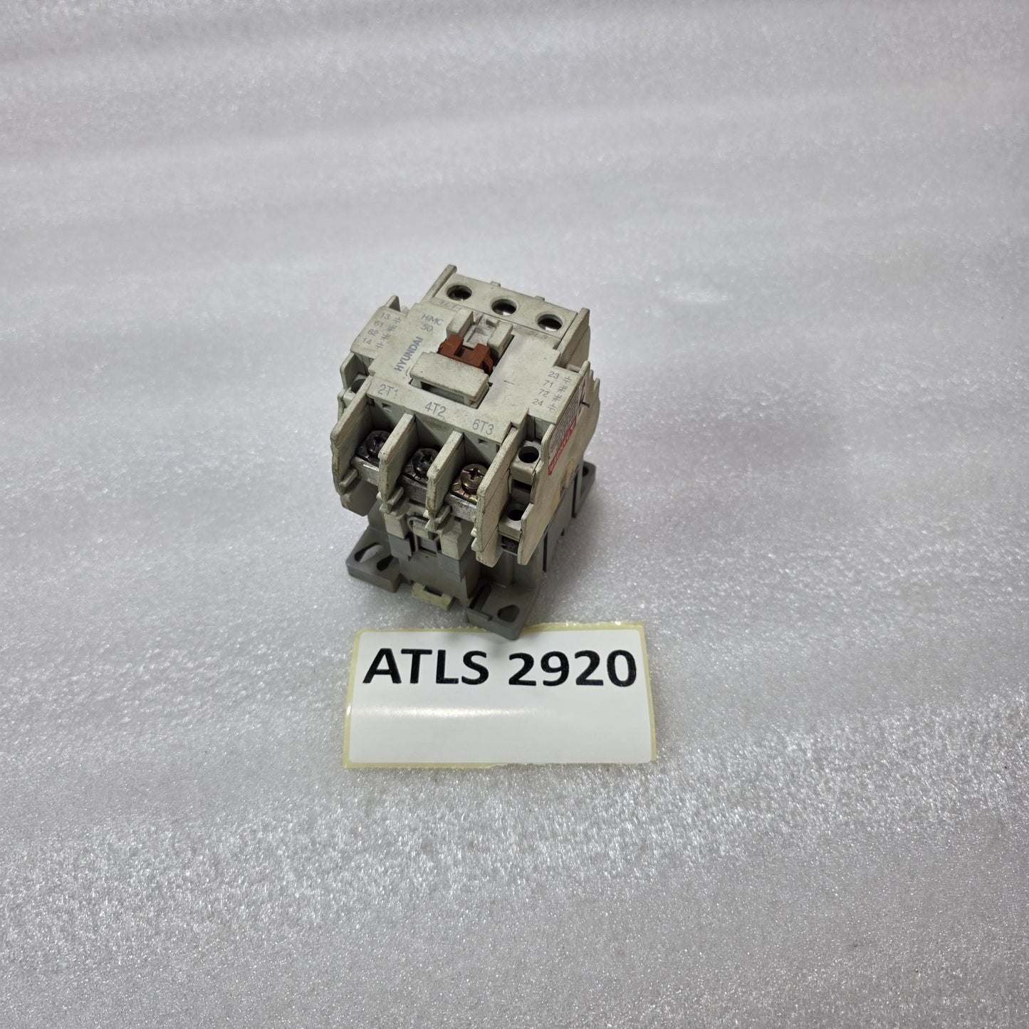 HYUNDAI HiMC 50 MAGNETIC CONTACTOR 50A 220V 50/60HZ 2NO+2NC AUX MADE KOREA