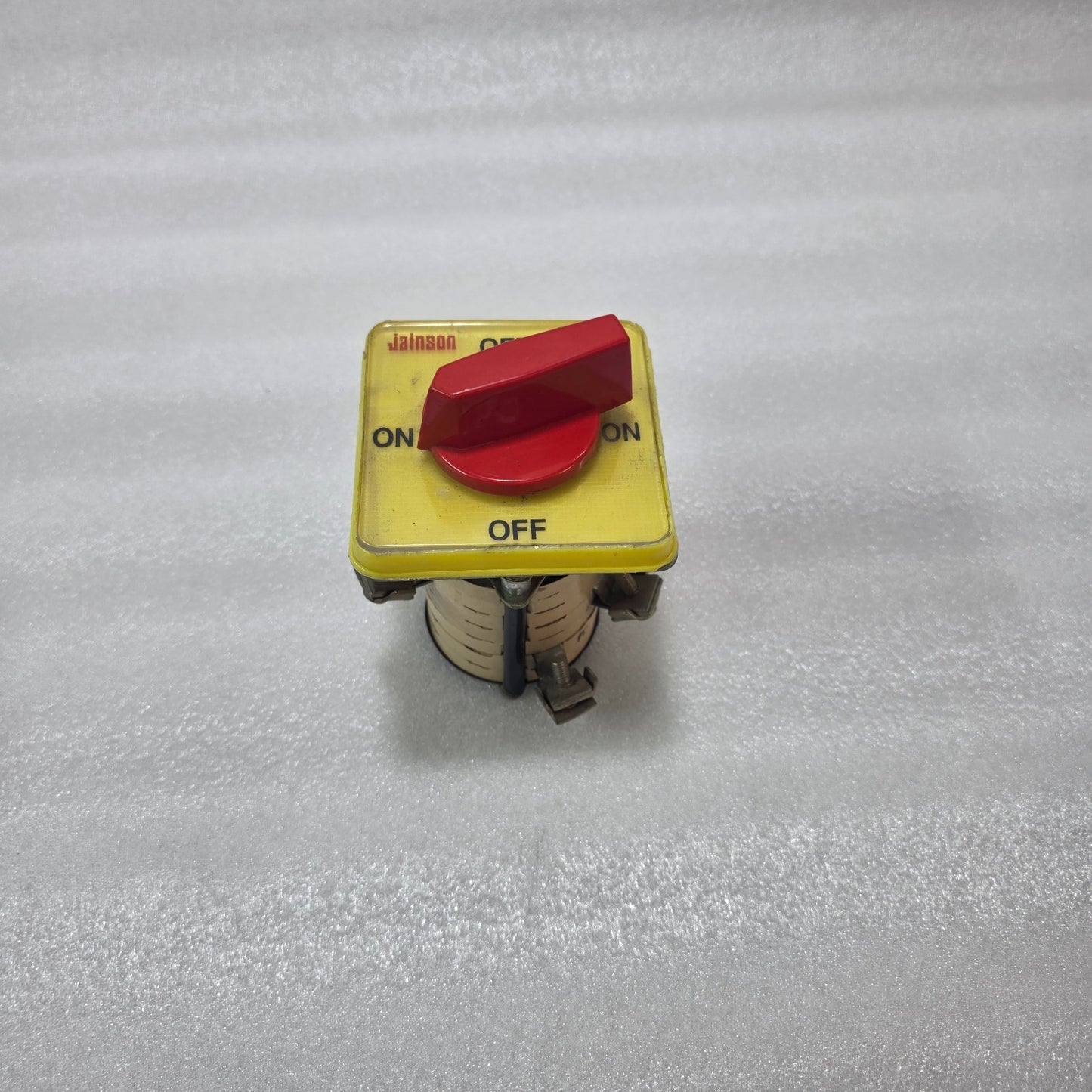 JAINSON ON-OFF-ON CHANGEOVER ROTARY SWITCH 60A 440V