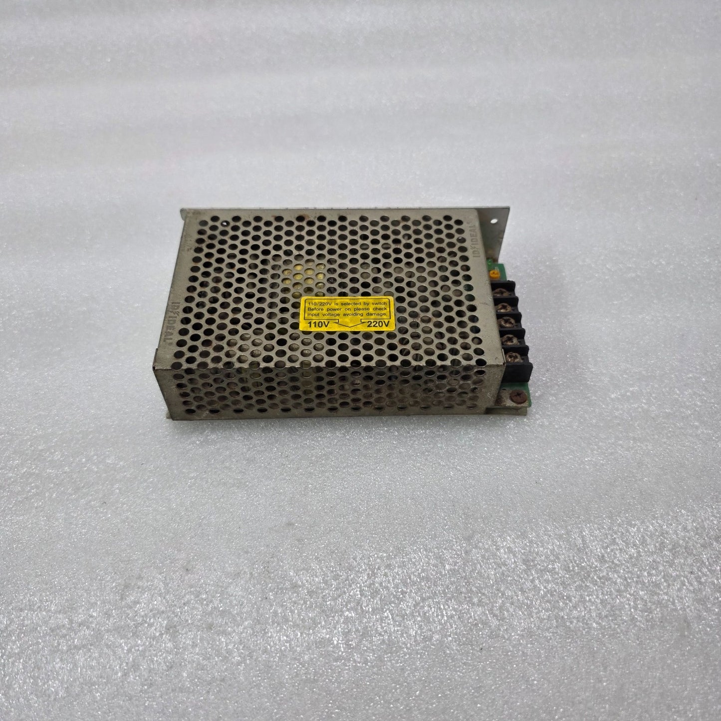 IDEAL SID-50-24 SWITCHING POWER SUPPLY 100-240VAC 24VDC 2.1A 50W CE