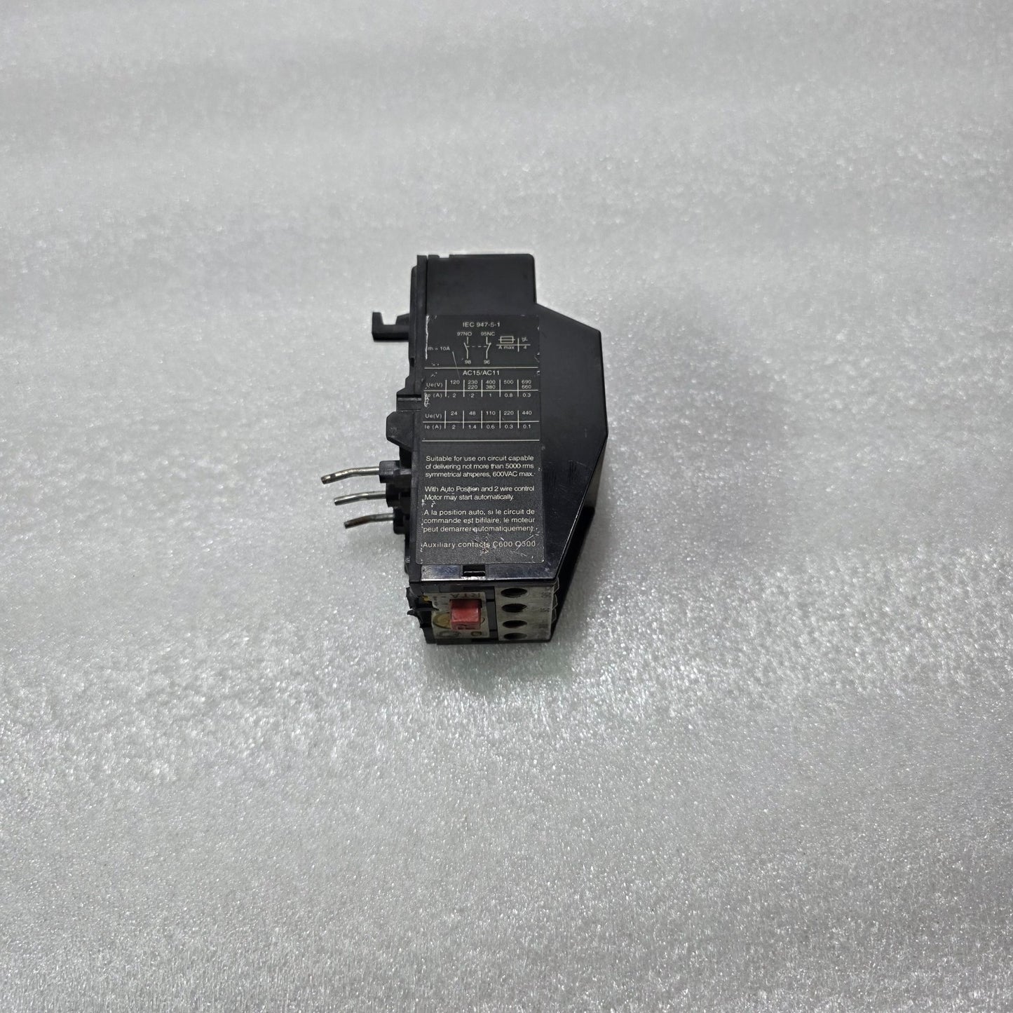 GE RTA1R THERMAL OVERLOAD RELAY 12-15A WITH AUXILIARY CONTACT MODULE 690V