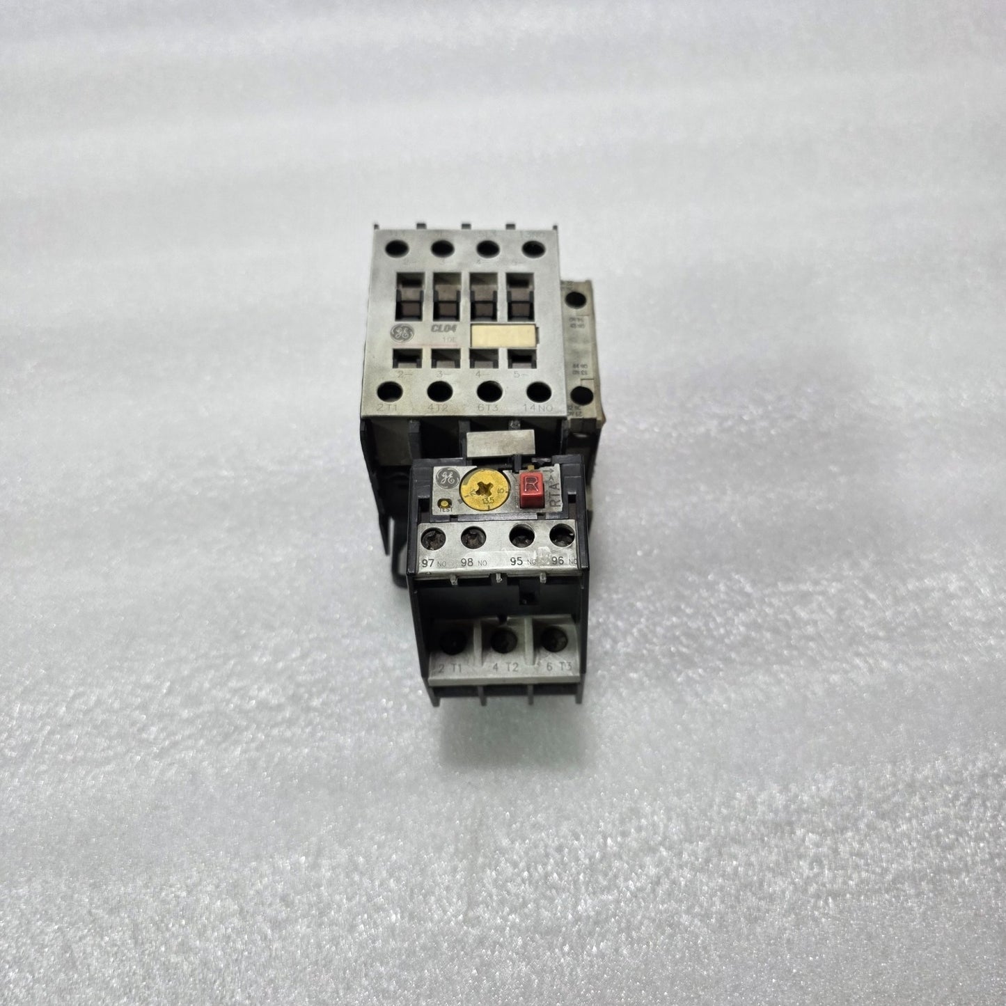 GE CL04A310M CONTACTOR WITH RTA1R THERMAL OVERLOAD RELAY 12-15A COMBINED UNIT