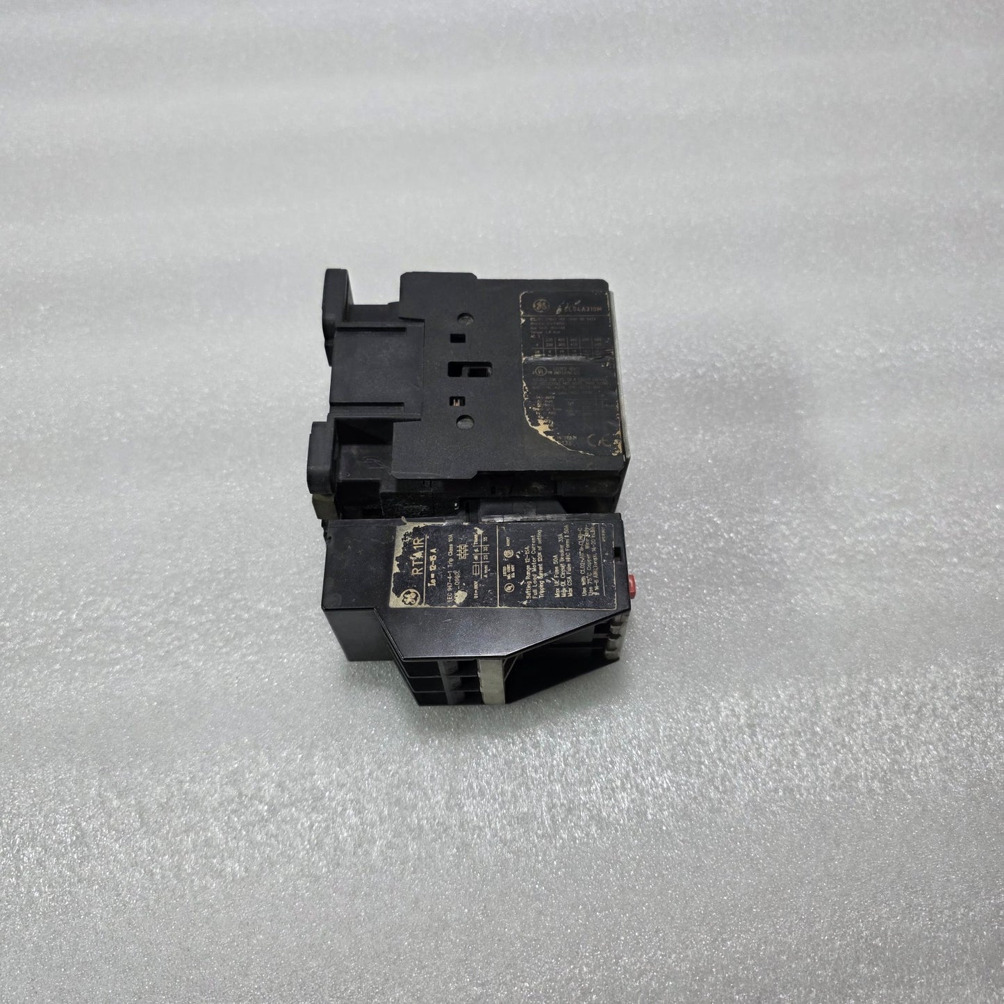 GE CL04A310M CONTACTOR WITH RTA1R THERMAL OVERLOAD RELAY 12-15A COMBINED UNIT