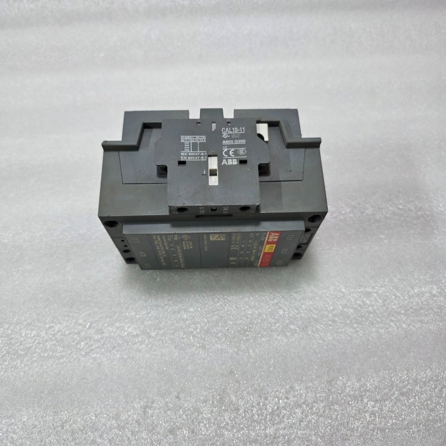 ABB A185-30 AC CONTACTOR 185A 275A 690V + CAL18-I1 AUX CONTACT IEC60947