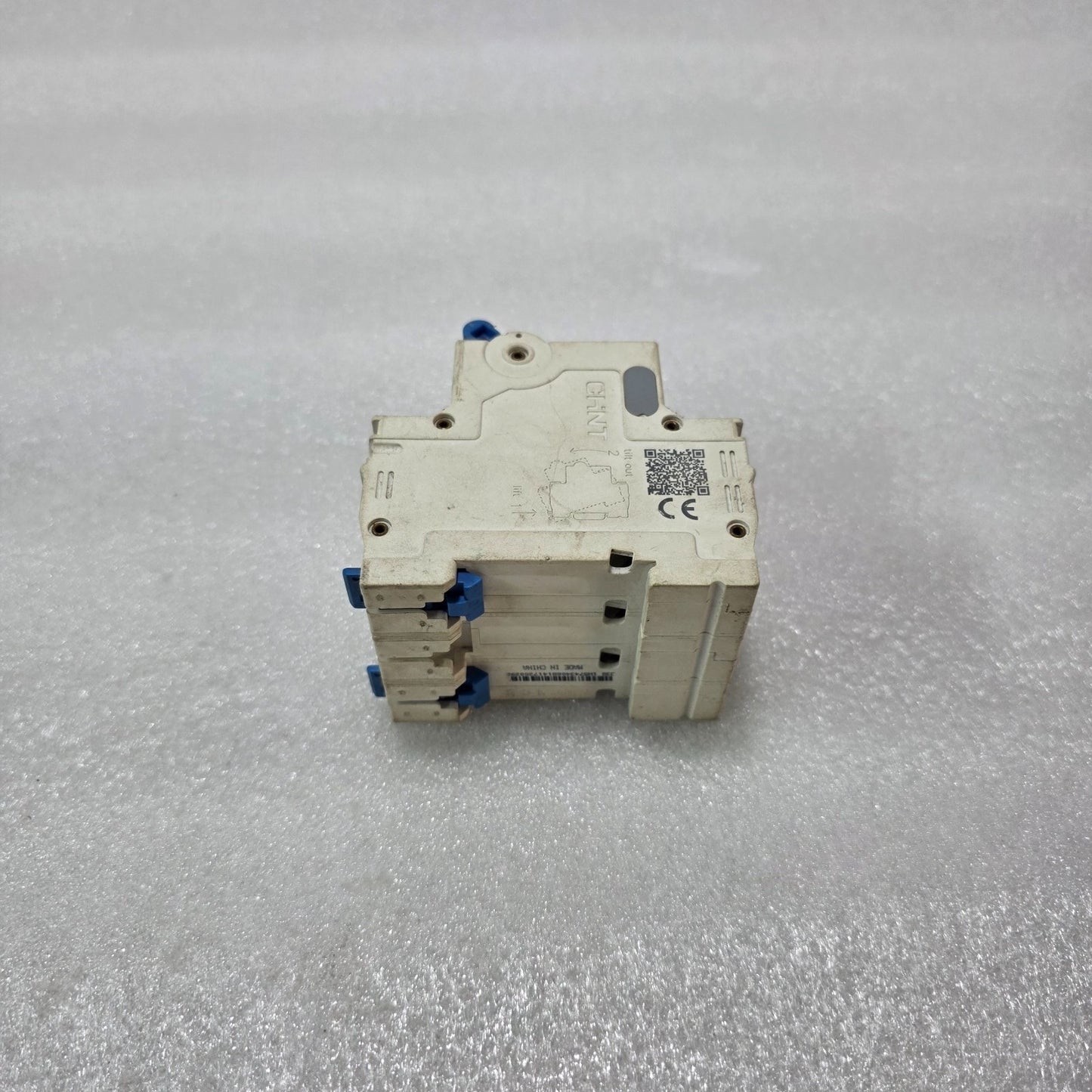 CHINT NXB-63 C25 3 POLE MINIATURE CIRCUIT BREAKER MCB 25A 400V IEC/EN60898-1