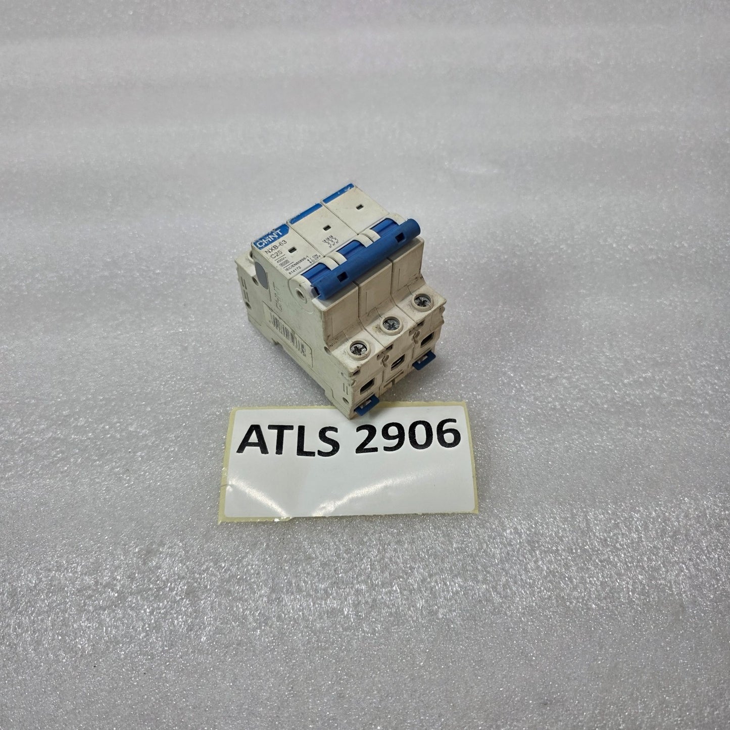 CHINT NXB-63 C25 3 POLE MINIATURE CIRCUIT BREAKER MCB 25A 400V IEC/EN60898-1
