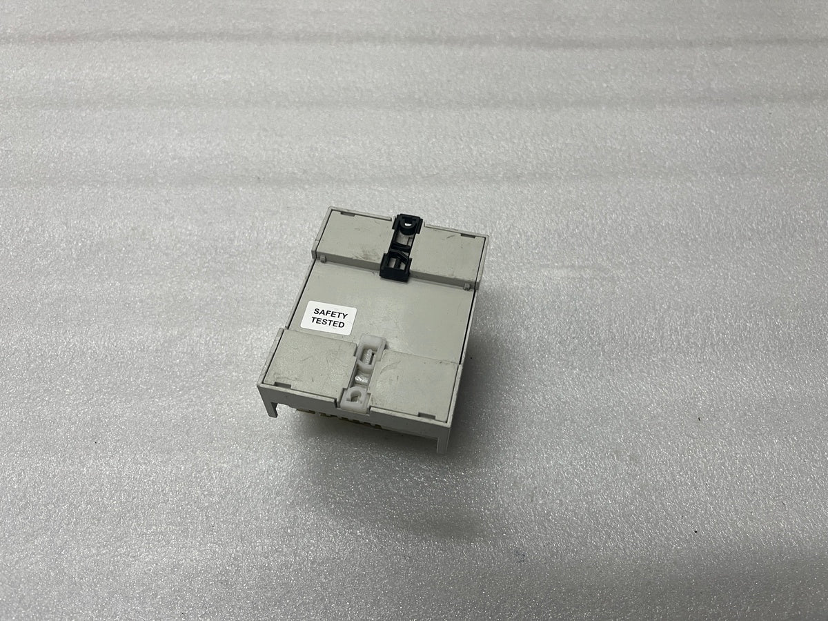 HELVAR 452 DALI 1kW UNIVERSAL DIMMER 230V AC V4.01 - ARE Marine